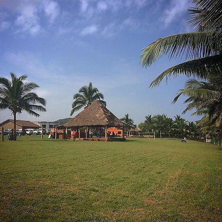 Sankofa Beach House Hotel Kokrobite ภายนอก รูปภาพ